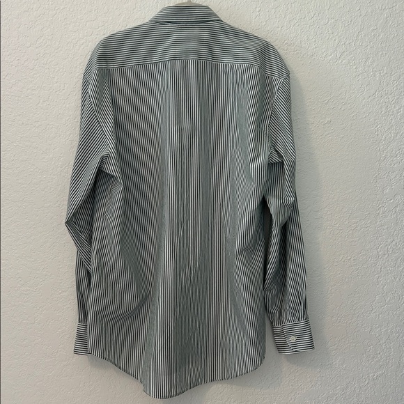 🎄Vintage Christmas Button down blouse 🎅 - Picture 7 of 9